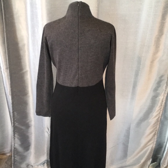 Beautiful Sarah Chapman Mock Neck Wool Blend Long Dress - Picture 2 of 4